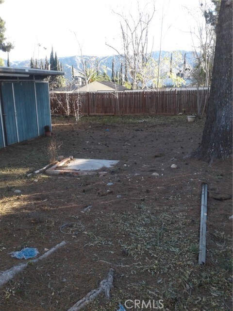 Building Photo - 924 W George St