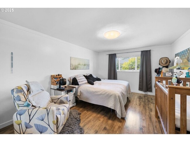 Building Photo - Bright and Open 1,638 SqFt Home Featuring Fireplace, Updated Kitchen & Scenic Outdoor Views ***Wa...