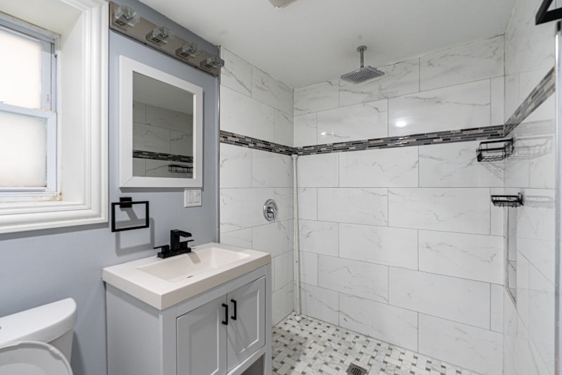 Building Photo - 4426 N Bernard St