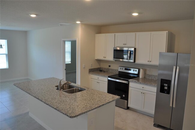 Building Photo - 430 Tanis Ave