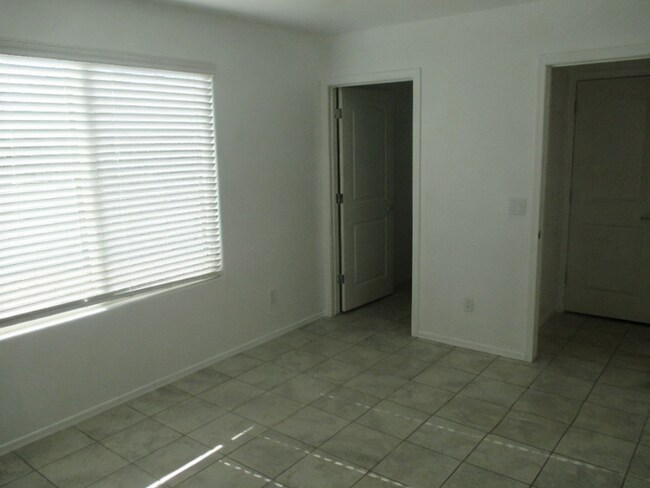 Building Photo - Beautiful 3 Bedroom-2 Bath House, Sahuarita Arizona