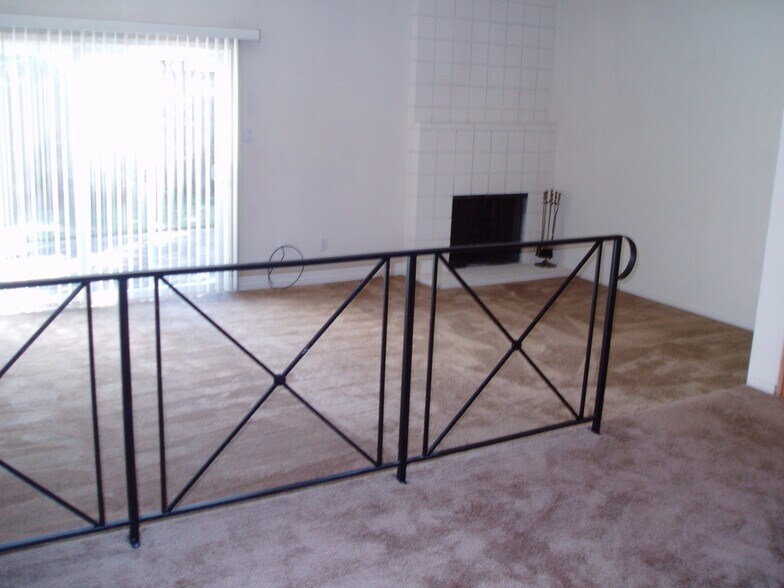 Building Photo - 6033 Leafwood Dr