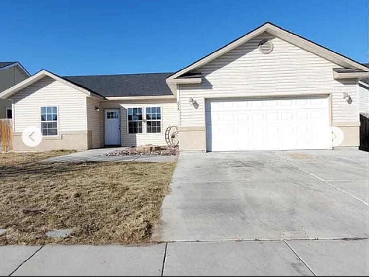 Building Photo - 776 Parkwood Dr