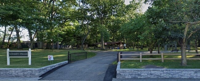 Building Photo - 14 Raydol Ave