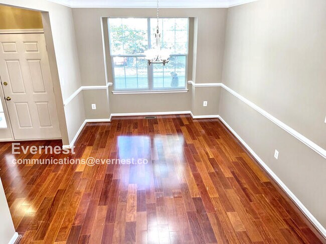 Building Photo - 43206 Somerset Hills Ter