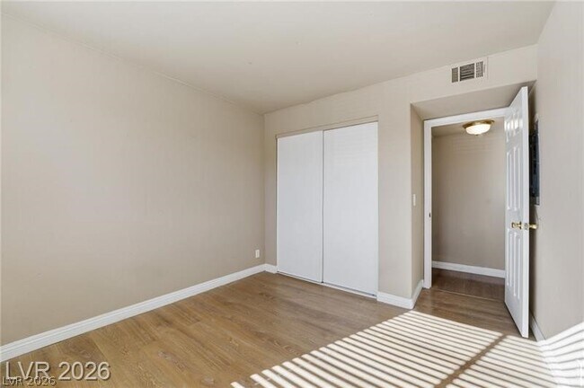 Building Photo - 2982 Juniper Hills Blvd