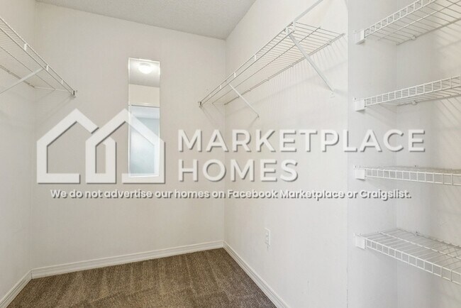 Building Photo - 6332 Farrel Dr