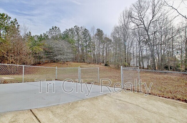 Building Photo - 350 Cobbler Dr