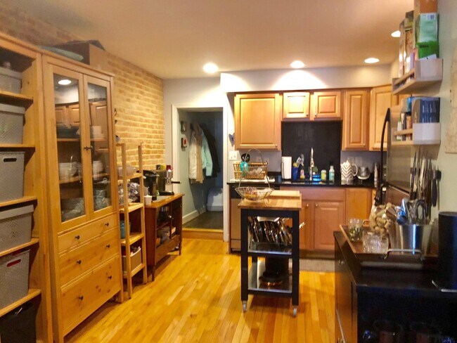 Building Photo - 1605 Patapsco St