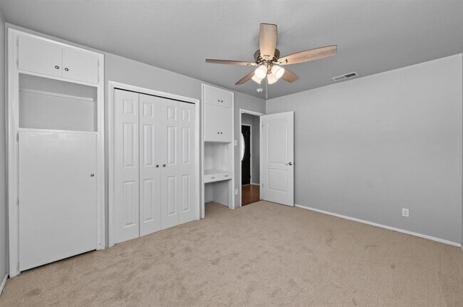 Building Photo - 4105 E Perrin Ave