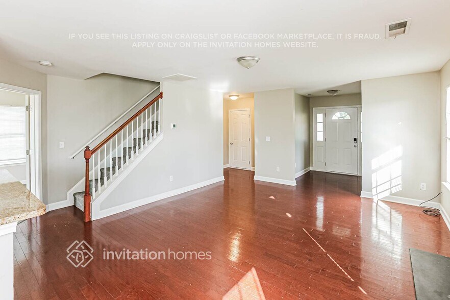 Building Photo - 4193 Broadstairs Dr SW