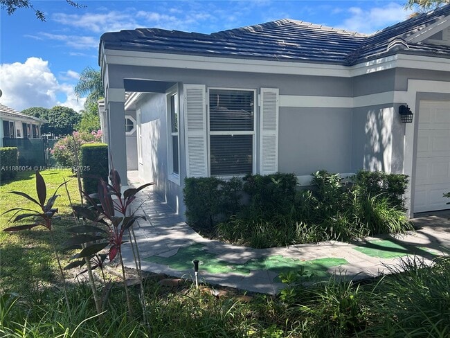 Building Photo - 2939 Myrtle Oak Cir