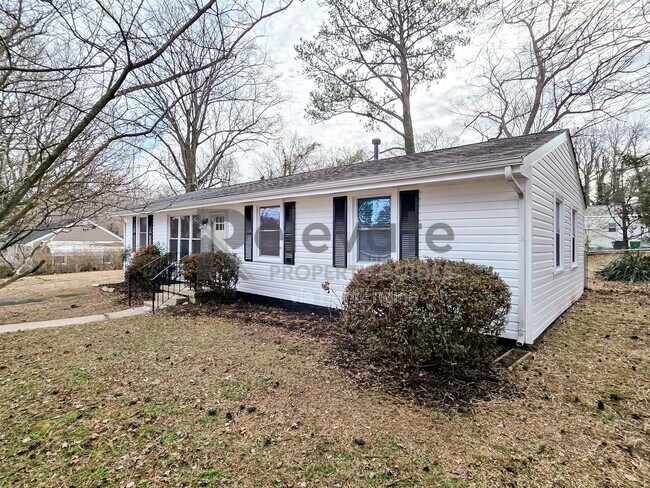 Building Photo - 3206 Belmont Ave