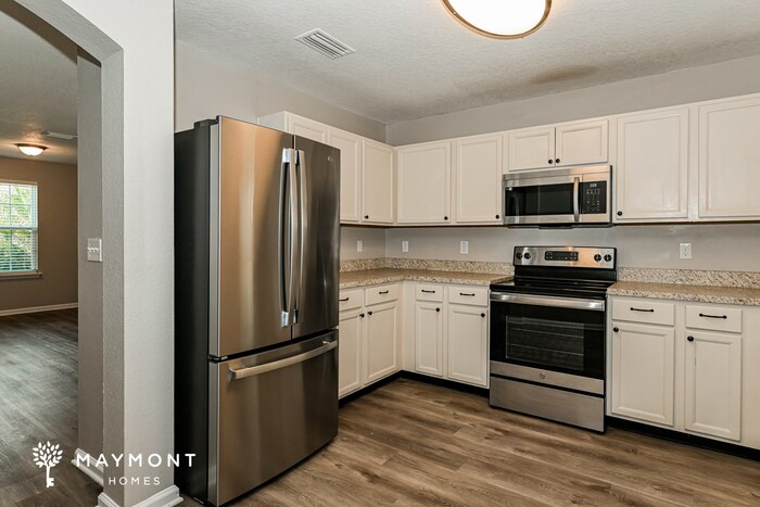 Building Photo - 77830 Lumber Creek Blvd