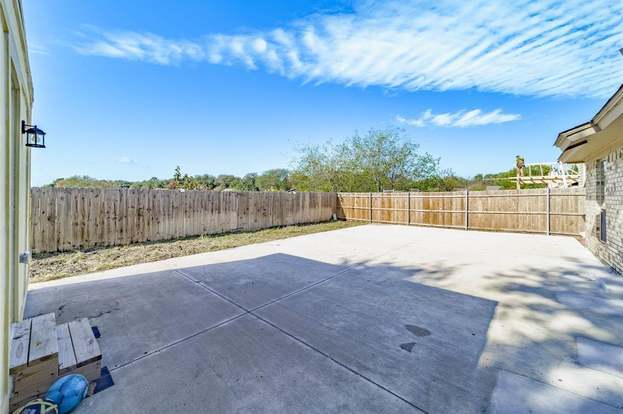 Building Photo - 2909 Lake Park Dr