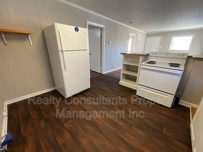 Building Photo - 201 Lowdermilk St