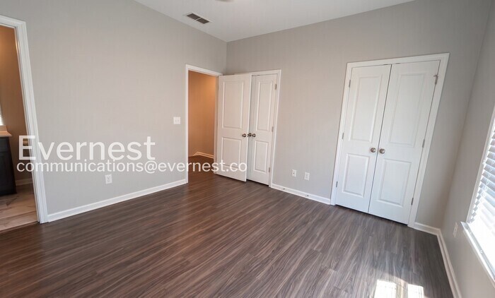 Building Photo - 764 Cady Way