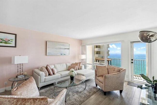 Building Photo - 750 N Ocean Blvd