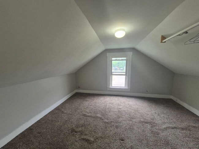 Building Photo - Westbrook 2 bedroom home