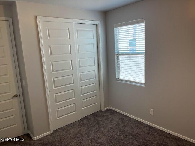 Building Photo - 1144 Morton Pl