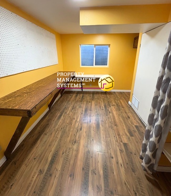 Building Photo - 3 Bedroom Home in West Jordan!