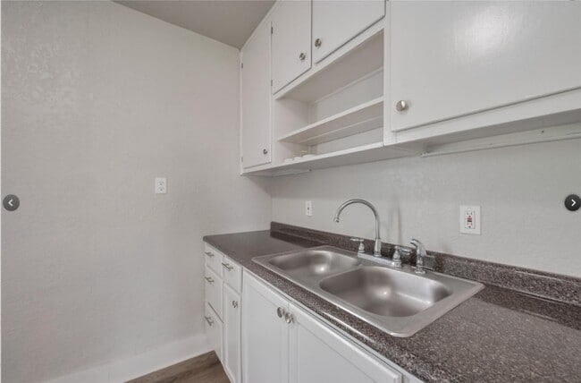 Building Photo - 1311 Fred St