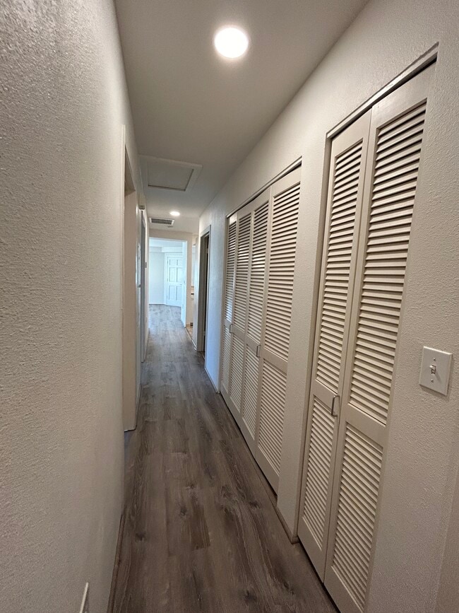 Building Photo - 92-1479-1479 Aliinui Dr