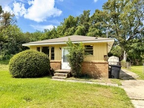Building Photo - 867 N 39th St