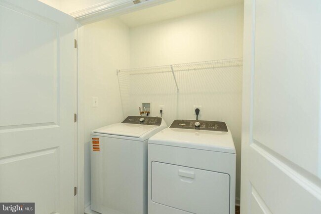 Building Photo - 767 Lord Fairfax St