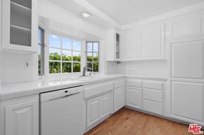 Building Photo - 6236 Trancas Canyon Rd