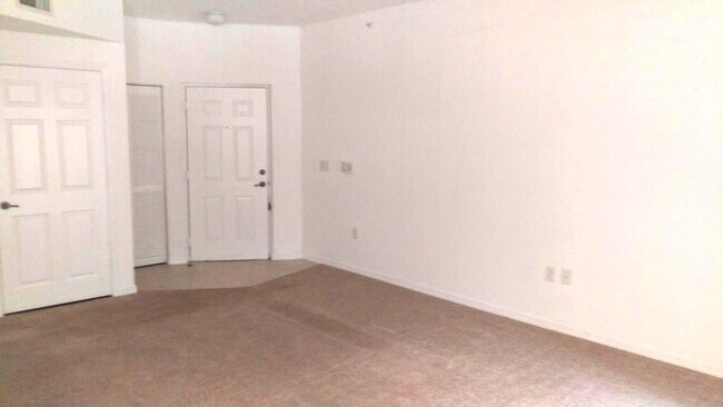 Building Photo - 2730 Anzio Ct