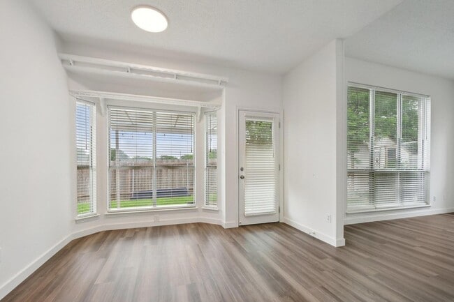 Building Photo - 17917 Worley Dr