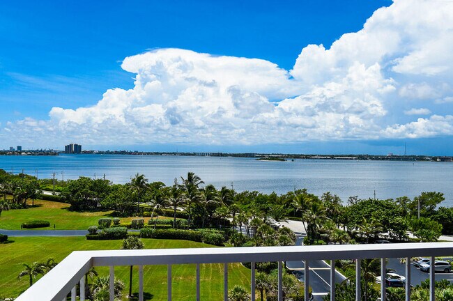 Building Photo - 5540 N Ocean Dr