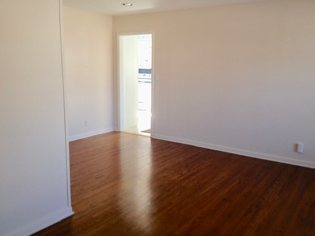 Building Photo - 3740 E 39th Pl