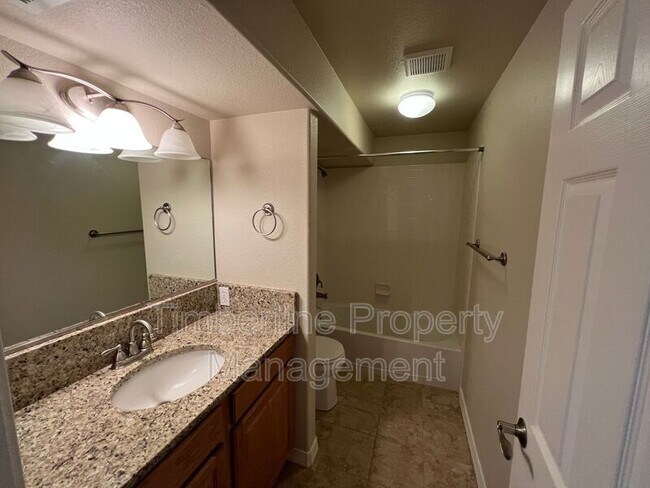 Building Photo - 9914 Red Sage Dr