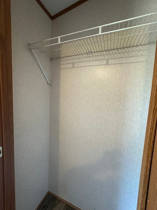 Building Photo - 106 Crappie Dr