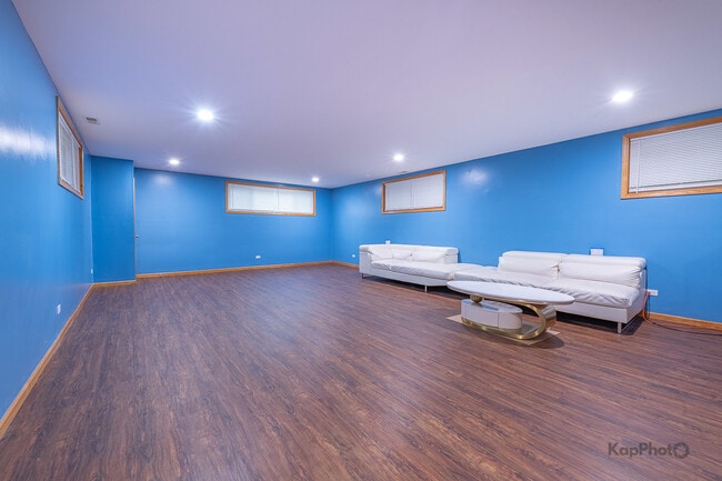 Building Photo - 3548 S Artesian Ave