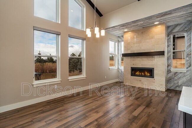 Building Photo - 4001 Whispering Pine Loop