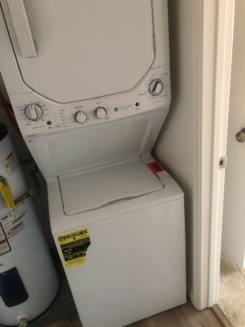 Washer/Dryer in Unit - 1150 Yulupa Ave