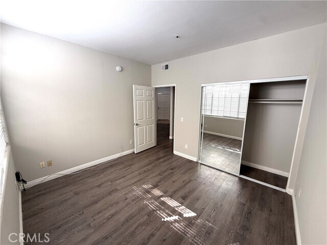 Building Photo - 1450 N Vista St