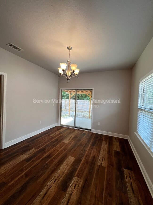 Building Photo - 5257 Parkside Dr