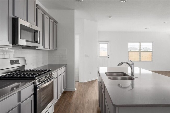 Building Photo - 325 Escondido Cir