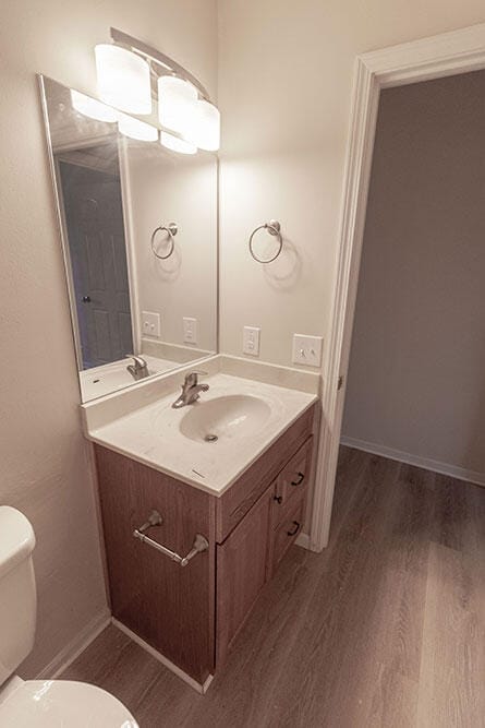 Building Photo - 1915 Mirtle Grove Ct