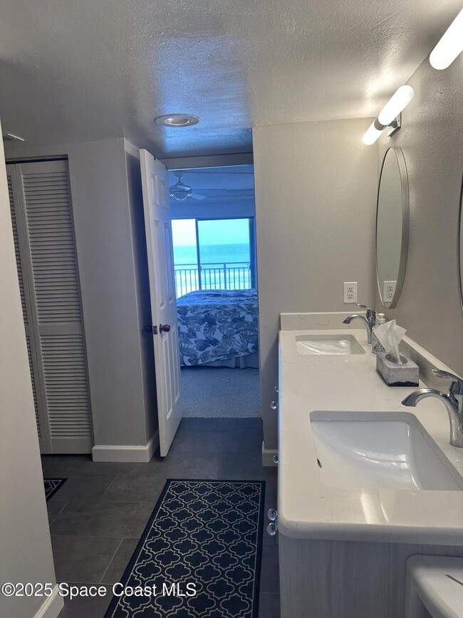 Building Photo - 4850 Ocean Beach Blvd