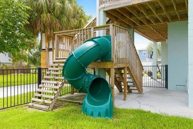 Building Photo - 6731 Arroyo Dr