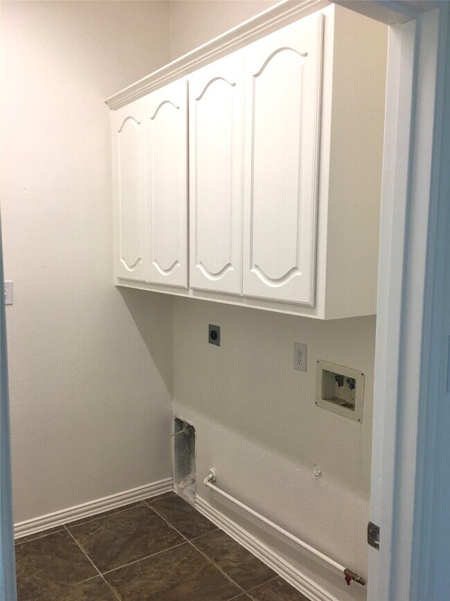 Building Photo - 10730 Sea Myrtle Dr