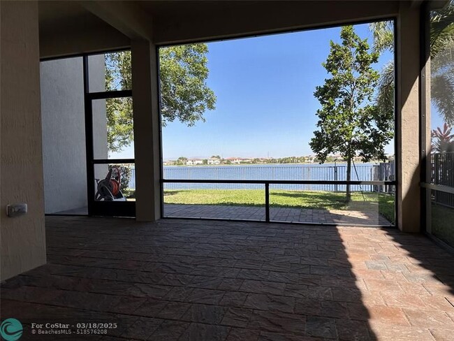 Building Photo - 9751 Blue Isle Bay