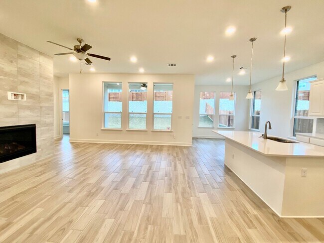 Building Photo - COMING SOON - February 2025