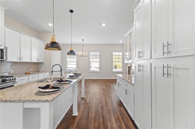 Building Photo - 6023 Skellig St