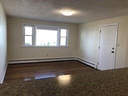 Building Photo - 51 Laighton St